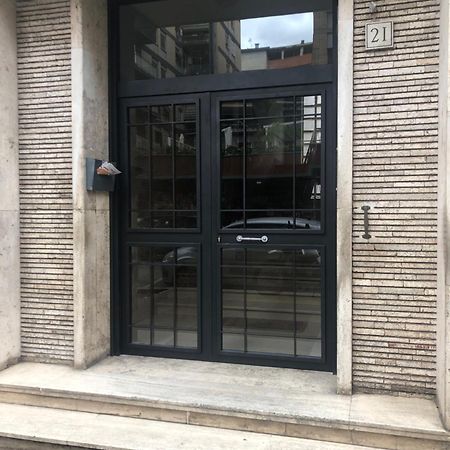 Bed and Breakfast La Donna Garbata Рим Екстер'єр фото