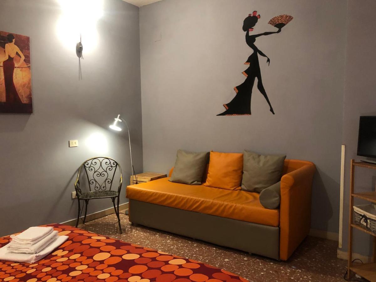 Bed and Breakfast La Donna Garbata Рим Екстер'єр фото